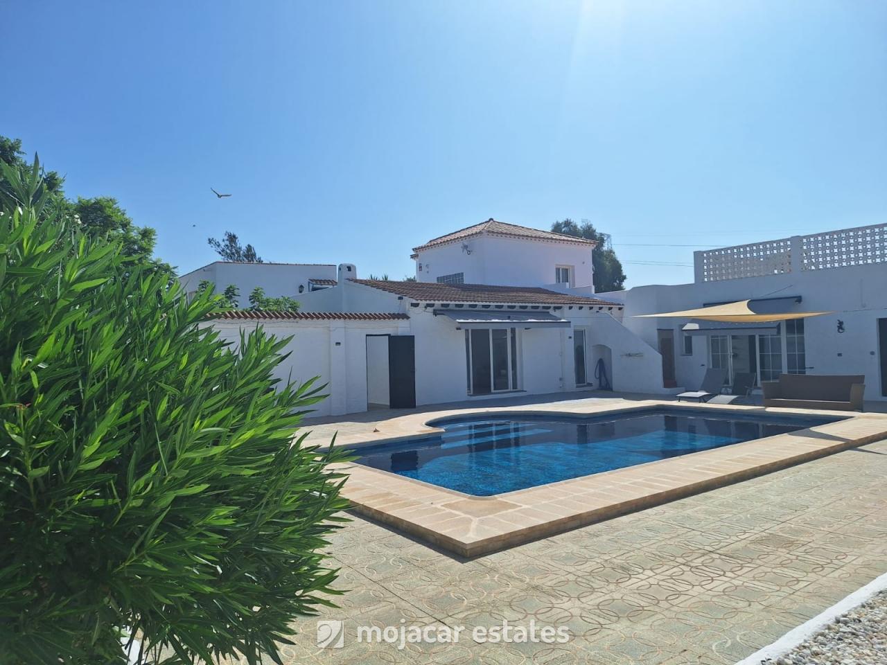 Villa in La Algarrobina - view 1
